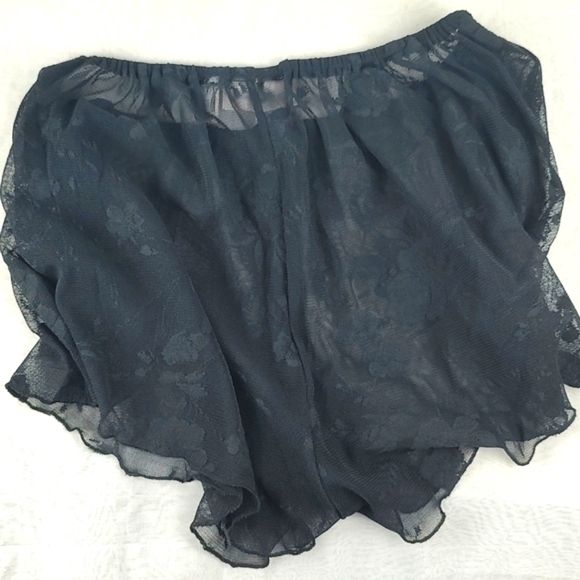 90s Victoria's Secret NWOT Black Lace Shorts Panties Sexy Loungewear Size Medium - Picture 3 of 6